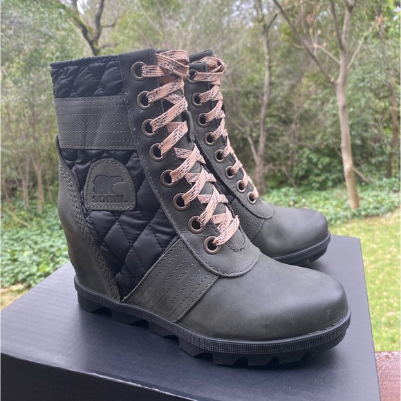 Sorel Shoes - 🌲NEW🌲 Sorel Lexie Wedge Bootie